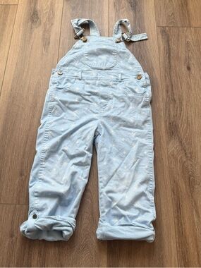 Dotty Dungarees Light Blue Snowflake Print Kids Overalls size 4/5y